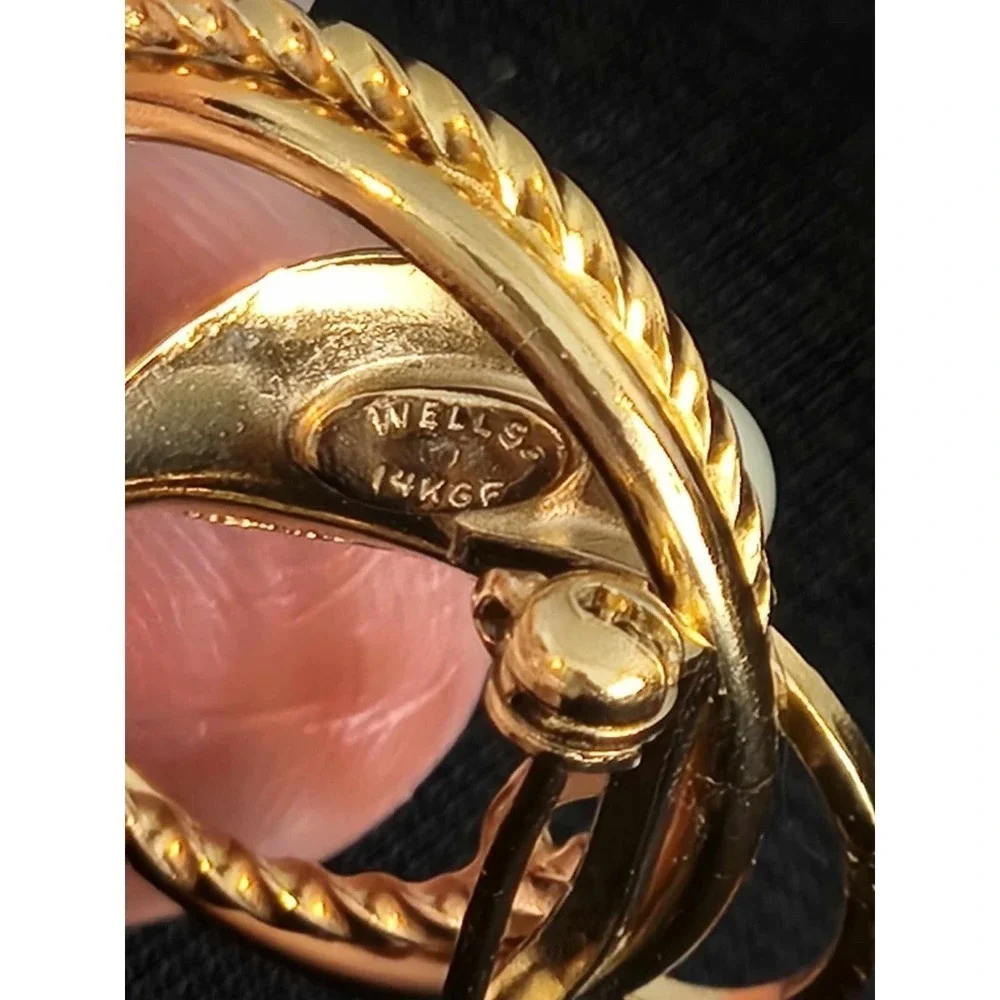 Wells 14K G.F. brooch with pearl